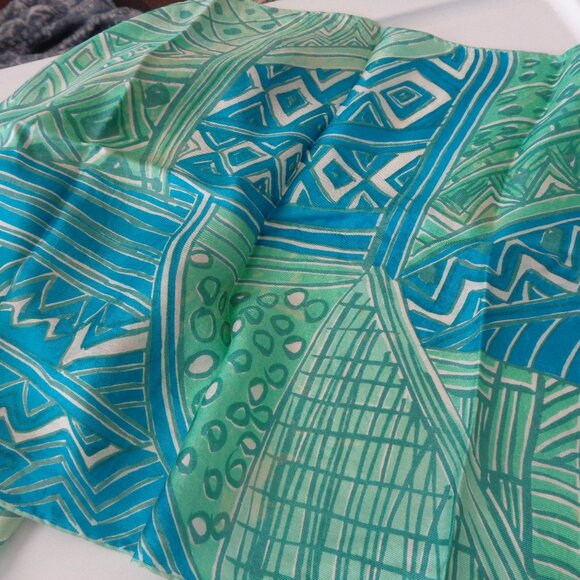 Vera Neumann Blue Green Abstract Woman's Silk Scarf - Picture 1 of 2